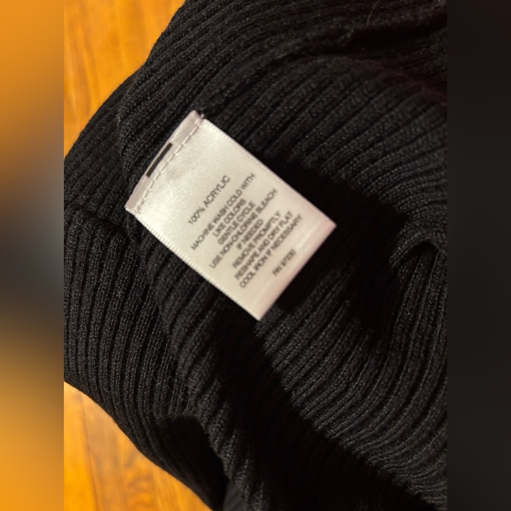 Signature Studio Black Ribbed Sweater - Picture 3 of 7